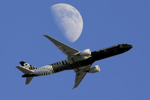Air New Zealand scraps its 2030 carbon emissions target, saying solutions are costly and scarce