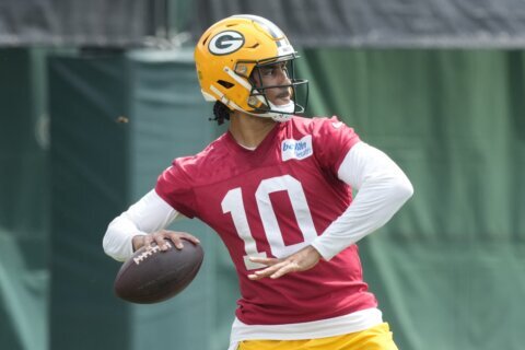 QB Jordan Love won’t be practicing with Packers with contract situation unsettled
