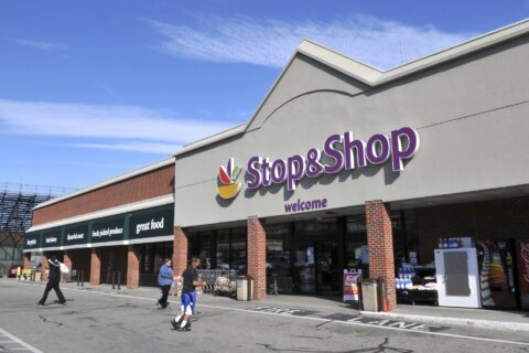 Stop & Shop closing 32 underperforming grocery stores in the Northeast