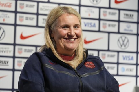 US women’s coach Emma Hayes sidesteps equal pay question if high-priced star takes over American men
