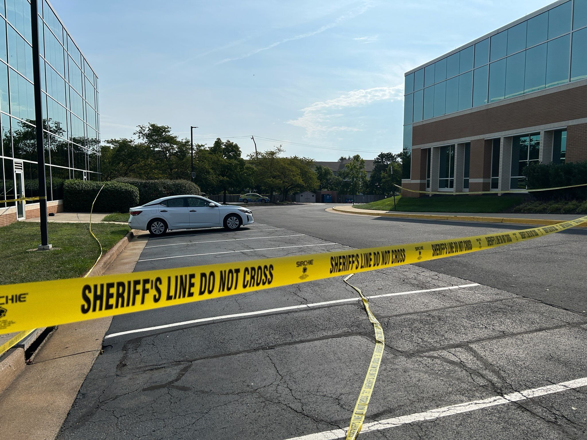 2 people killed in shooting near Sterling office complex