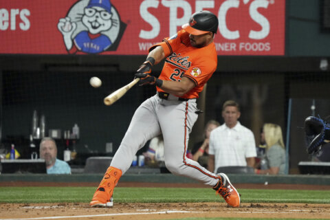 Anthony Santander belts 2 homers, Jackson Holliday adds another as Orioles beat Blue Jays 7-3