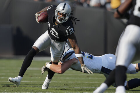 Commanders sign WR Martavis Bryant, giving him a chance to play in NFL for 1st time since 2018