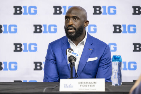 New coach DeShaun Foster and UCLA look to exceed others’ low expectations in 1st season in Big Ten