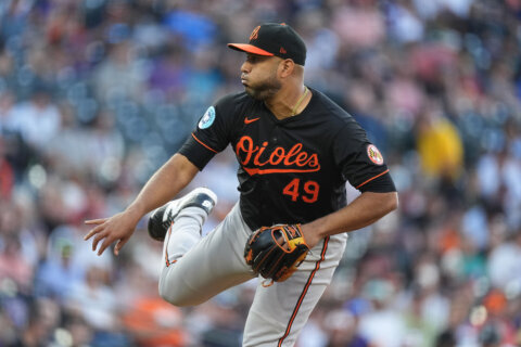 Suárez pitches career-high 7 innings, Rivera hits first homer for Orioles in 5-3 win over Rockies