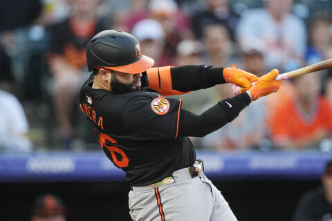 Rivera hits 2 HRs and drives in 4 runs as the playoff-bound Orioles beat the Twins 9-2