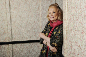 Actress Gena Rowlands poses for a portrait at the London West Hollywood hotel on Thursday, Dec. 4, 2014, in West Hollywood, Calif. (Photo by Chris Pizzello/Invision/AP)