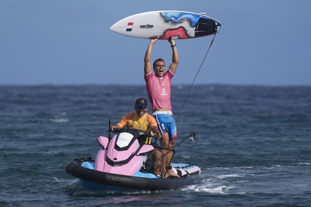 French Polynesian Kauli Vaast and Caroline Marks of U.S. win gold at Paris Olympics surfing