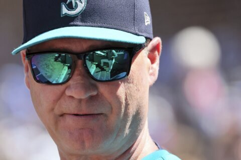 Mariners fire manager Scott Servais in midst of a midseason collapse