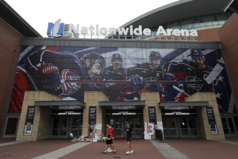 Blue Jackets fans, players remember Johnny and Matthew Gaudreau at a candlelight vigil in Columbus