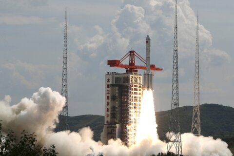 China launches rocket carrying new constellation of satellites