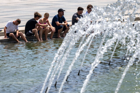 Hot and dry conditions forecast across the DC area Monday afternoon, heat index in the upper 90s