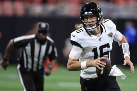 Lawrence throws 2 TD passes against outmanned Falcons, Jaguars romp 31-0 in preseason finale