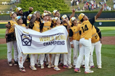 Lake Mary, Florida, rallies to beat Taiwan 2-1 in 8 innings to win Little League World Series title