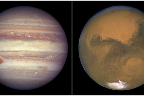 Mars and Jupiter get chummy in the night sky. The planets won't get this close again until 2033