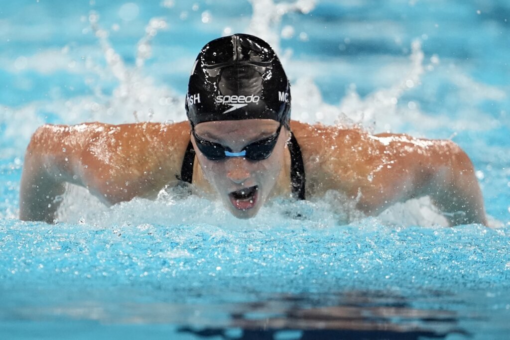 Canada’s Summer McIntosh claims 2nd swimming gold, American Kate Douglass triumphs