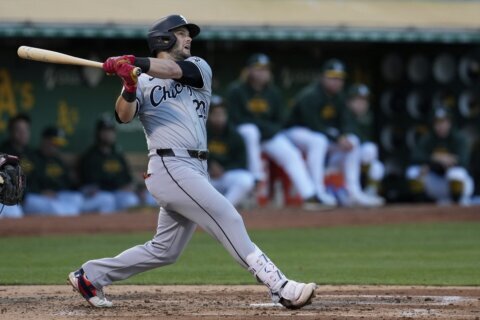 White Sox end AL record-tying losing streak at 21 games with a 5-1 victory over the Athletics