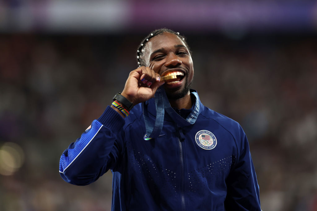 Noah Lyles with medal