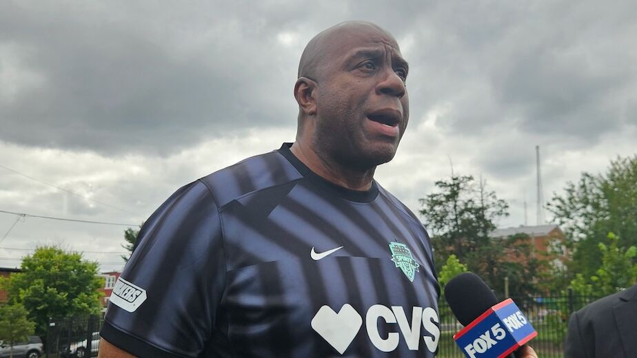 ‘Oportunidade de uma vida’: Magic Johnson torna-se investidor no Washington Spirit da NWSL