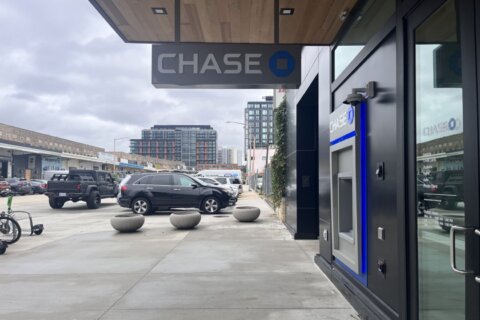 How Chase is making banking easier for DC’s deaf community