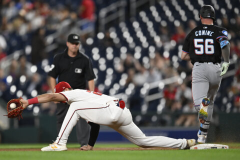 Marlins take advantage of Nationals errors in 6-3 series-opening win