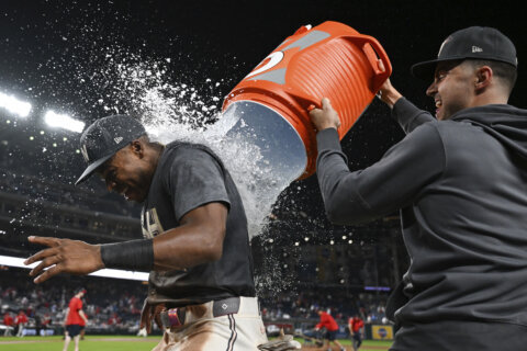 Stone Garrett homers in return to majors as Nationals rout Phillies, 9-1