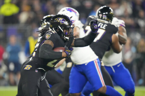 Derrick Henry goes 87 yards for the longest touchdown run in Baltimore Ravens history