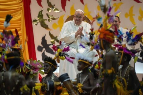 Pope urges end to Papua New Guinea tribal conflicts and fair,  sustainable extraction of resources