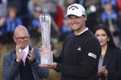 Hojgaard birdies last 3 holes to win the Irish Open and hand McIlroy more heartache