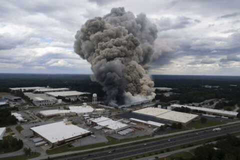 A chemical cloud moving around Atlanta’s suburbs prompts a new shelter-in-place alert