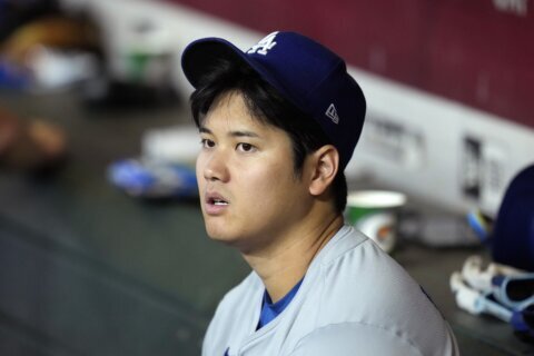 Shohei Ohtani, Angels fans can get 'closure' in slugger's return to Big A with Dodgers, Roberts says