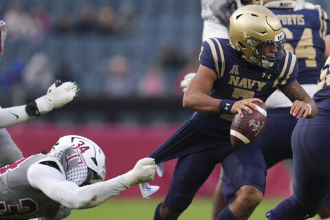 Navy controls Temple from the outset for a 38-11 win