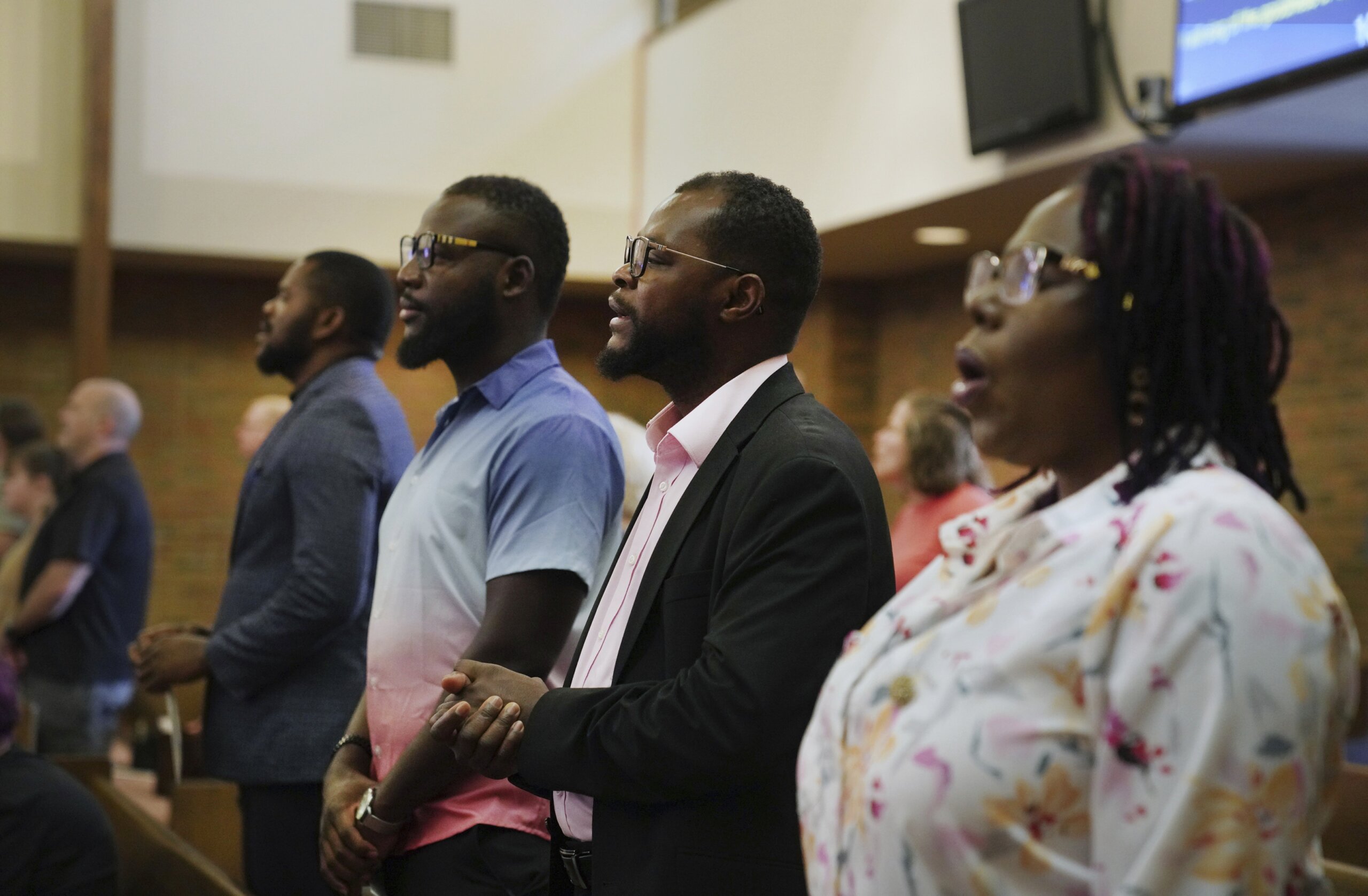 Haitians in Ohio find solidarity at church after chaotic week of false