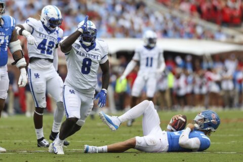 Kentucky upsets No. 6 Mississippi 20-17 with late TD and missed FG by Rebels in final minute