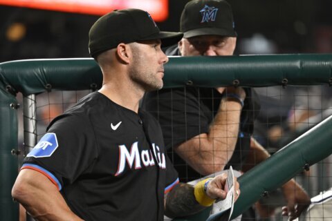 Marlins part ways with 2023 NL Manager of the Year Skip Schumaker