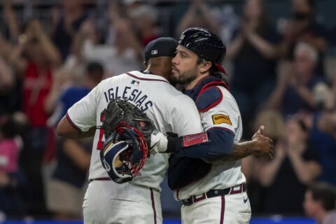 Harris and Schwellenbach shine as Braves down Mets 5-1 in opener of pivotal series