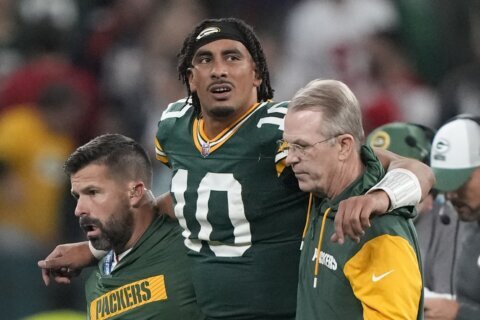 Packers QB Jordan Love has an MCL injury and should return this season, AP source says