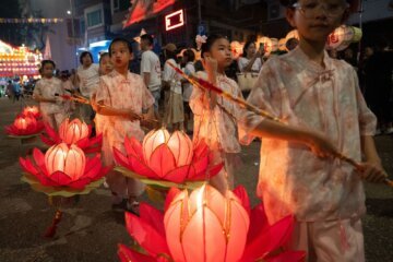 Lanterns are an important part of all Mid-Autumn Festival celebrations.
