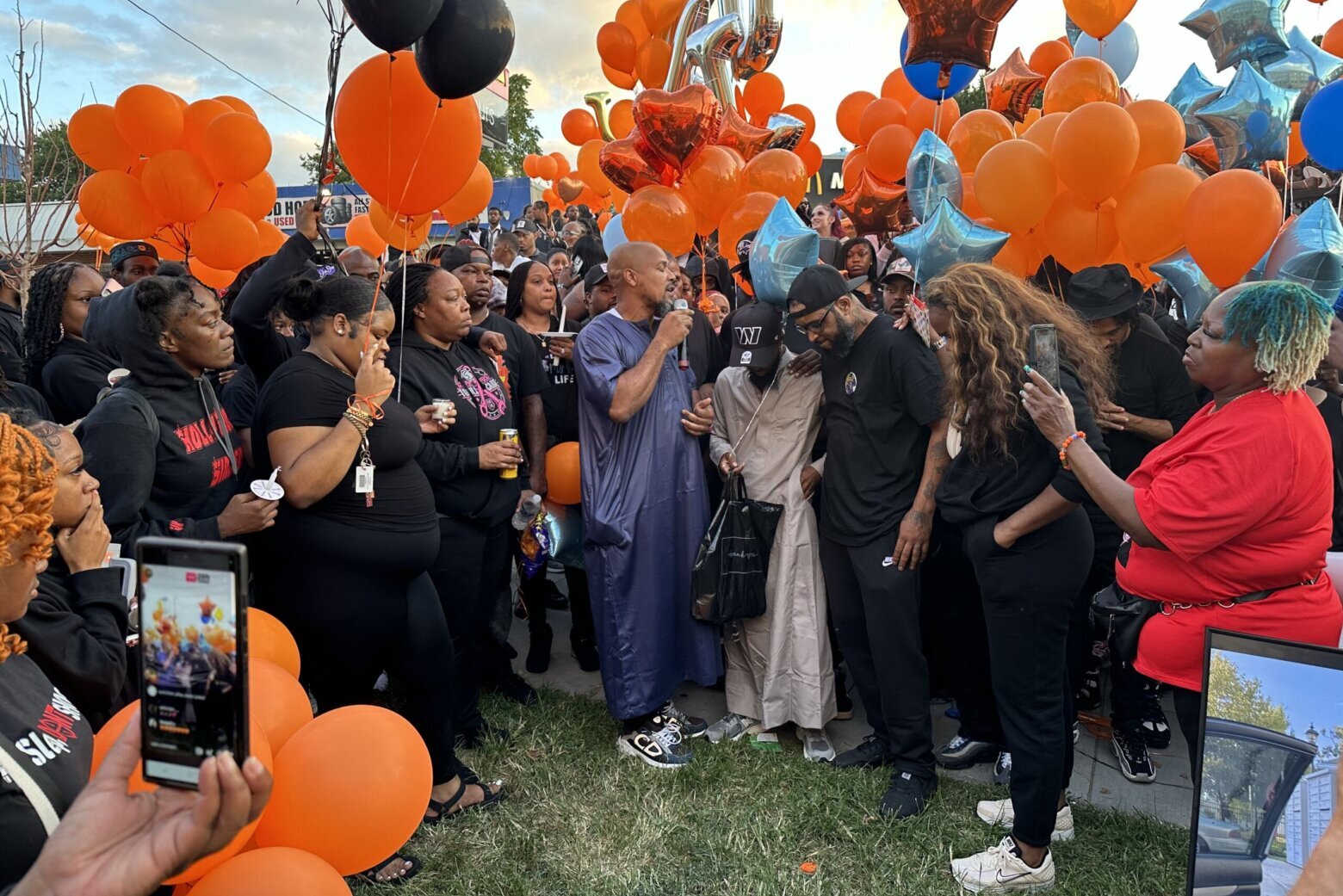 Vigil held for DC man fatally shot by police in Southeast – WTOP News