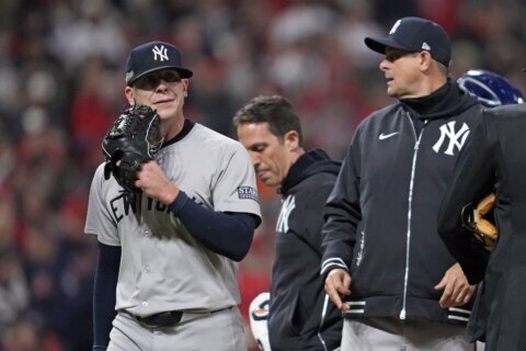 Injured Yankees reliever Ian Hamilton replaced on ALCS roster with Mark Leiter Jr.