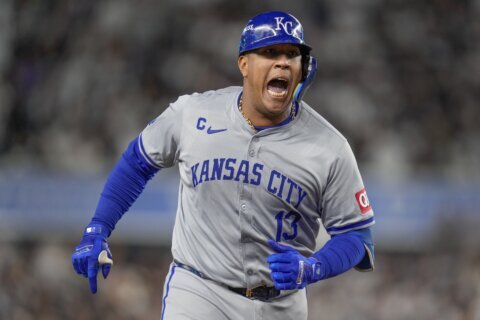 Perez’s homer off Rodón sparks 4-run 4th inning and Royals beat Yankees 4-2 in Game 2 to tie ALDS