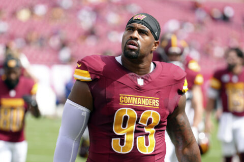 Commanders DT Jonathan Allen expected to miss the rest of the season with a torn pectoral muscle