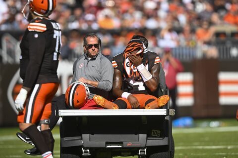 Browns QB Deshaun Watson suffers likely season-ending Achilles tendon injury in loss to Bengals