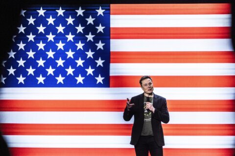 Musk offers voters $1 million to sign PAC petition backing the Constitution. Can that be legal?