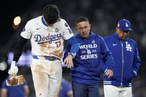 Shohei Ohtani to play for Dodgers in Game 3 of World Series despite shoulder injury, per report