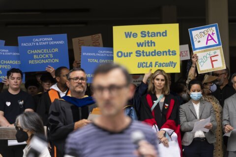 New campus protest rules spur an outcry from college faculty