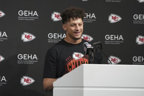 Chiefs’ Patrick Mahomes among those trying to land WNBA team for Kansas City in 2028 expansion