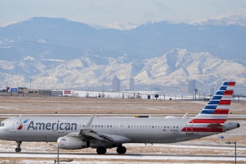 American Airlines tests boarding technology that audibly shames line cutters