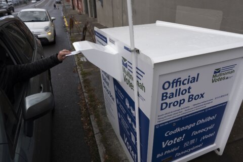 1 county each in Oregon, Washington report issues with US Postal Service not delivering ballots