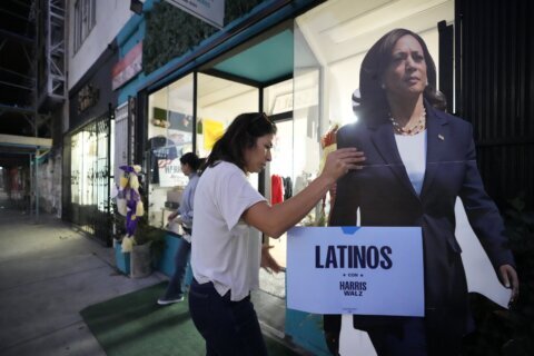 'All I can think about is hotter days.' Voter campaigns target Latinas worried about climate change